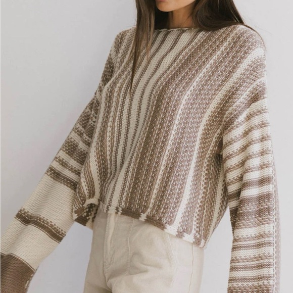 Bohme women’s size small oversize round neck, long sleeve knit sweater - Picture 3 of 13